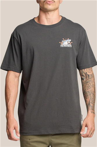 The Mad Hueys CATCH FISH SS TEE, VINTAGE BLACK